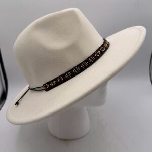 White Western Cowboy Cowgirl Hat – Wide Brim with Beaded Band – 60 cm